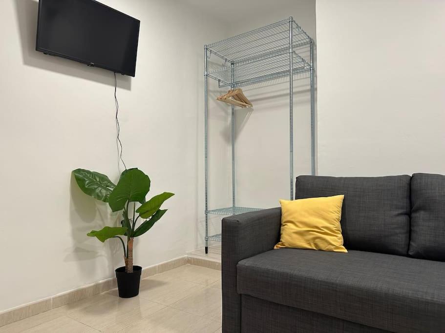 Little Horse Apartments 2 تاراغونا المظهر الخارجي الصورة