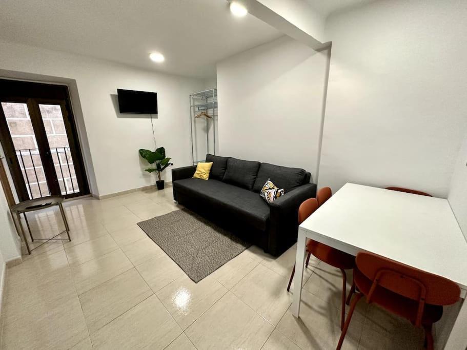 Little Horse Apartments 2 تاراغونا المظهر الخارجي الصورة