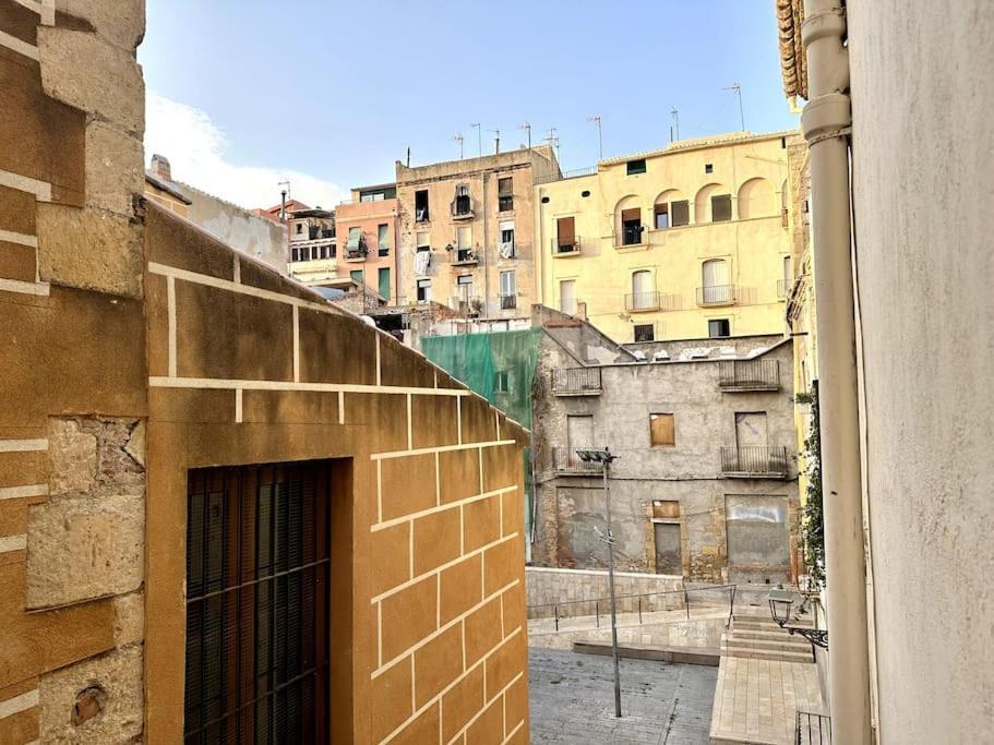 Little Horse Apartments 2 تاراغونا المظهر الخارجي الصورة