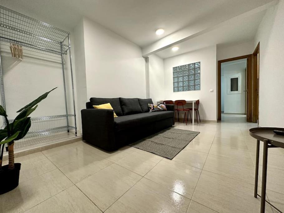 Little Horse Apartments 2 تاراغونا المظهر الخارجي الصورة